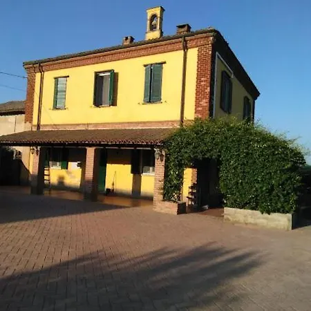 Beb Cascina Mentirone Розате