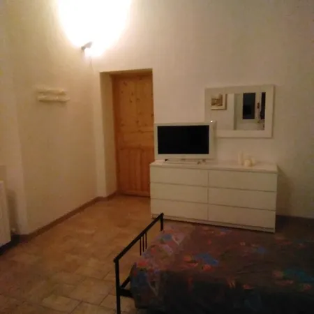 Проживание в семье Beb Cascina Mentirone *